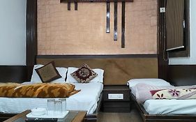 Hotel Yatri International